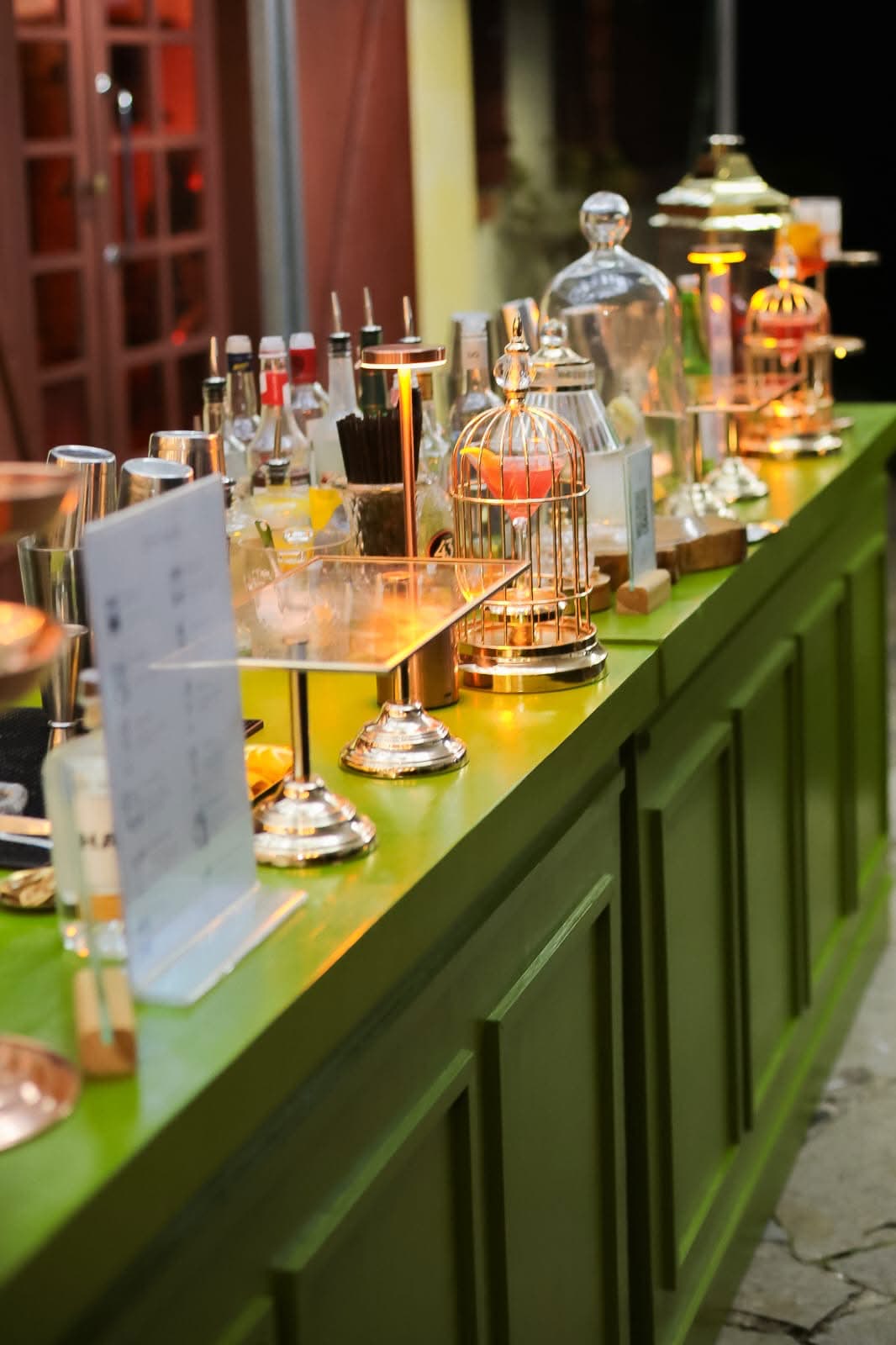 Visão geral da estrutura do bar para eventos